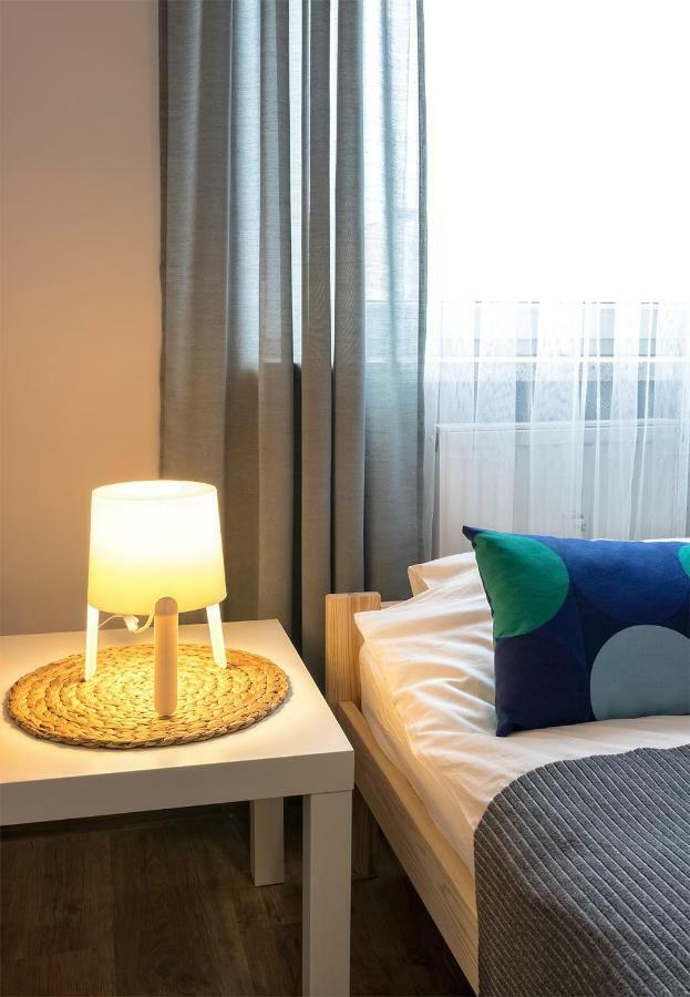 Top Floor Apartment ゴジュフ・ヴィエルコポルスキ エクステリア 写真