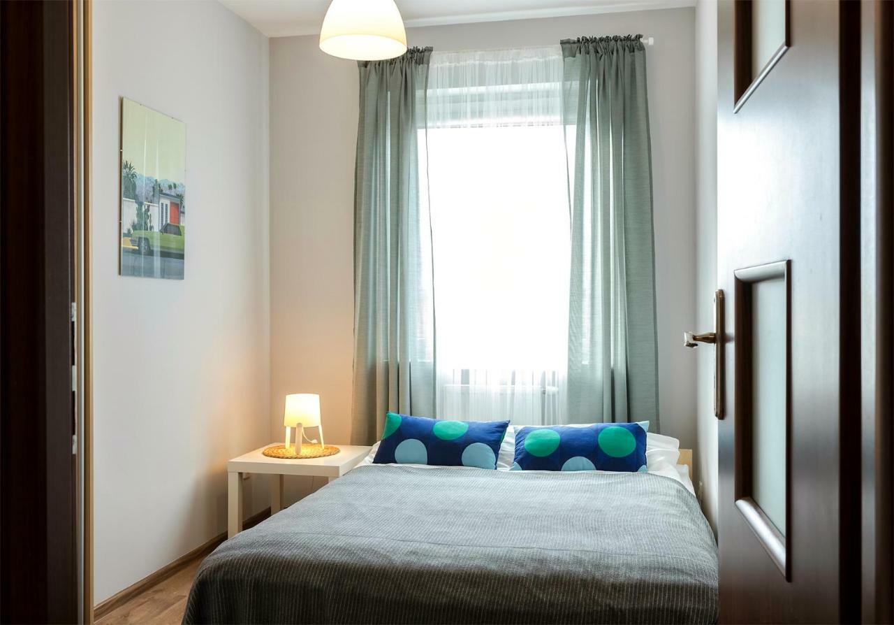 Top Floor Apartment ゴジュフ・ヴィエルコポルスキ エクステリア 写真